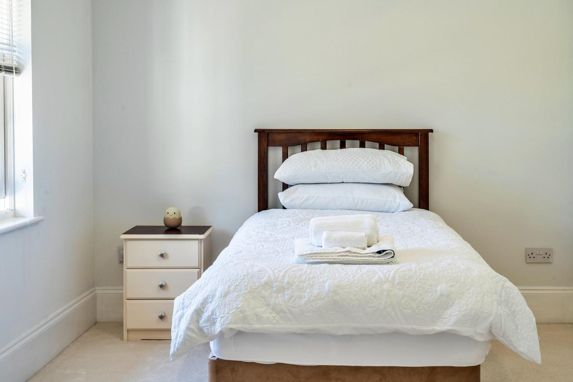 Finest Retreats - Nicely Tucked Away Cottage Torpoint Kültér fotó