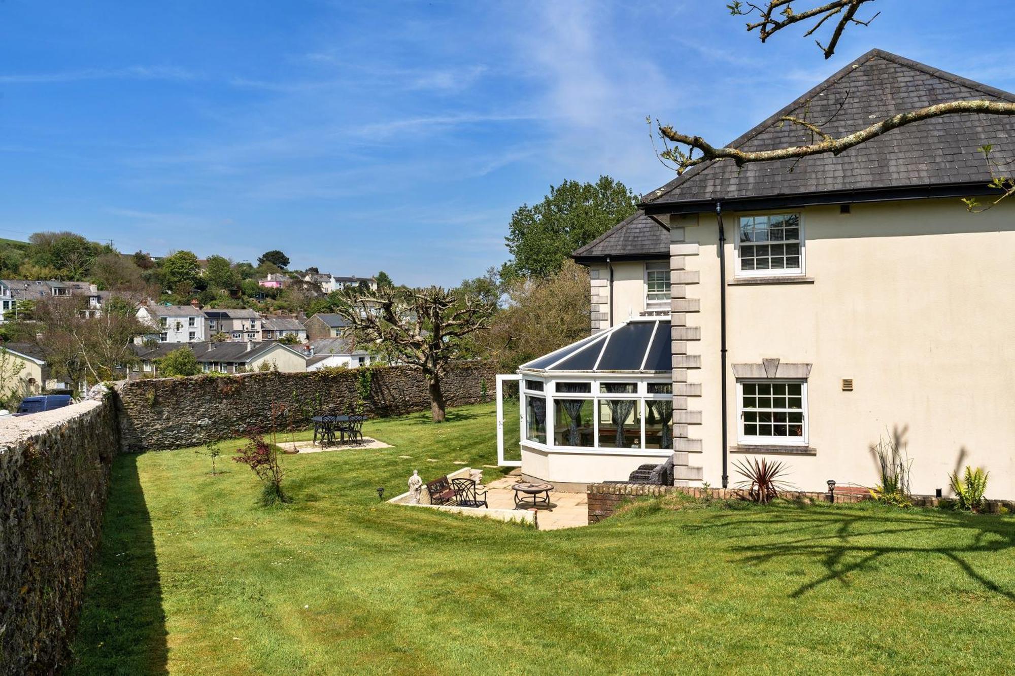 Finest Retreats - Nicely Tucked Away Cottage Torpoint Kültér fotó