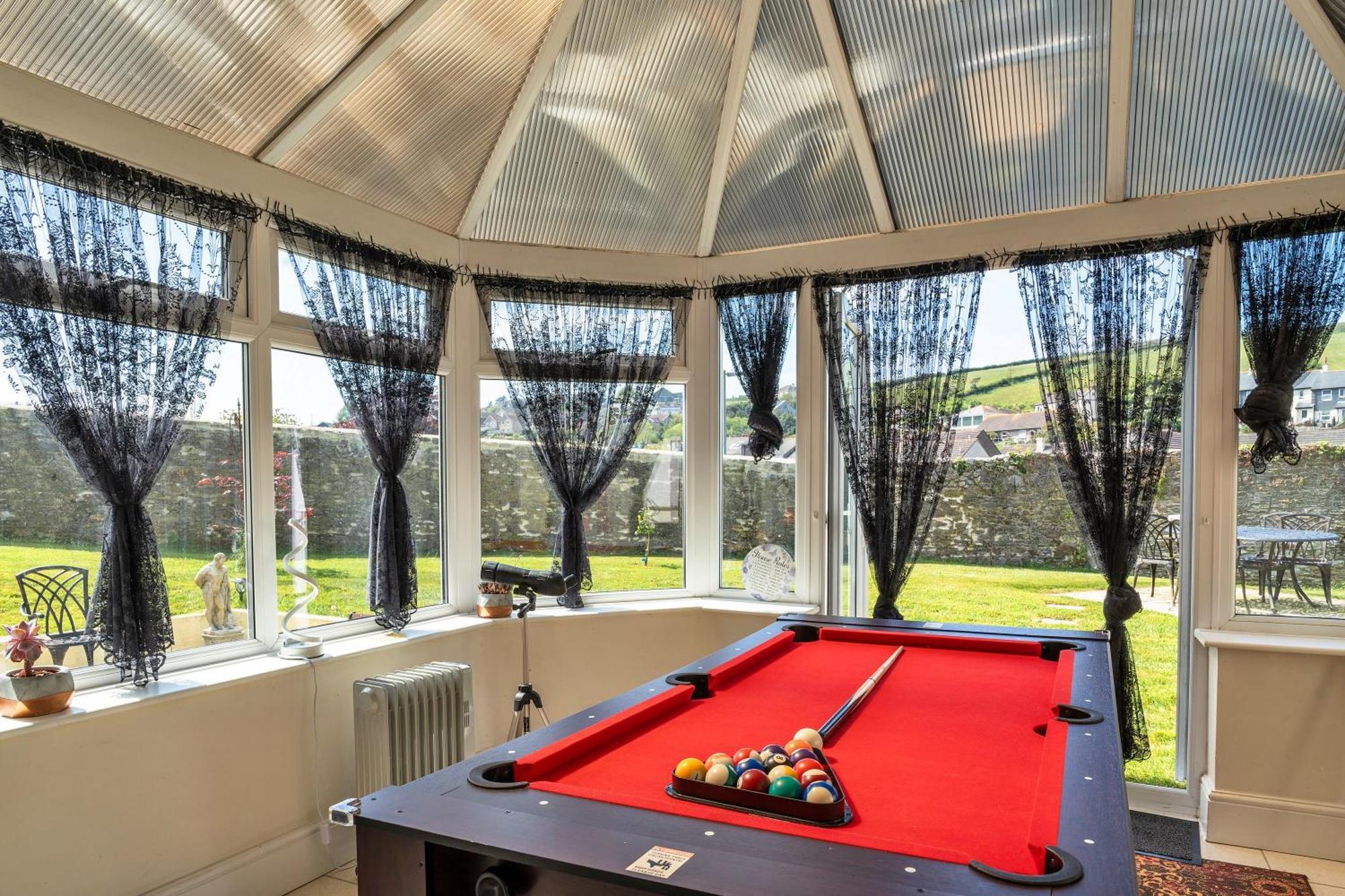 Finest Retreats - Nicely Tucked Away Cottage Torpoint Kültér fotó